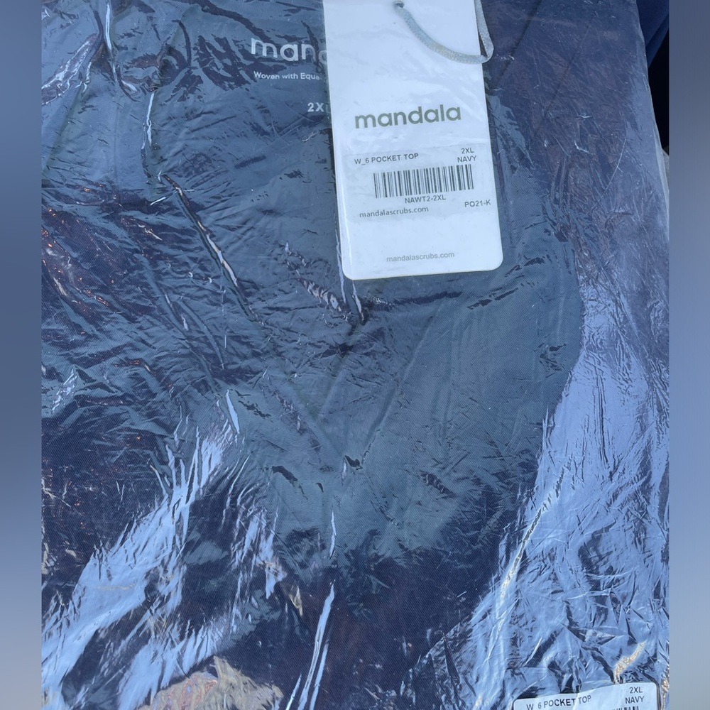 NWT Mandala Navy Pocket Top 2x